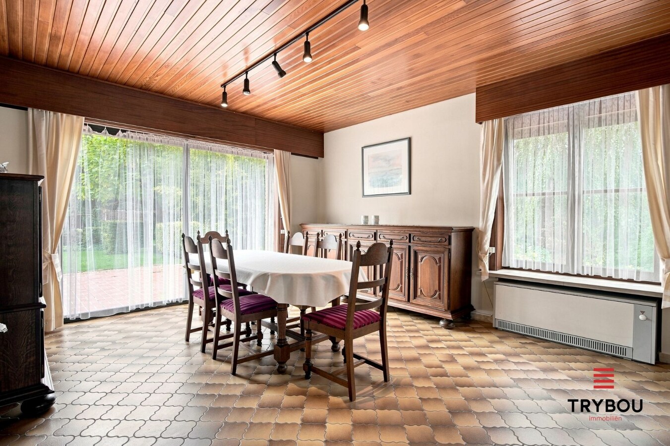 Ruime alleenstaande villa op een royaal perceel van 1265m² 