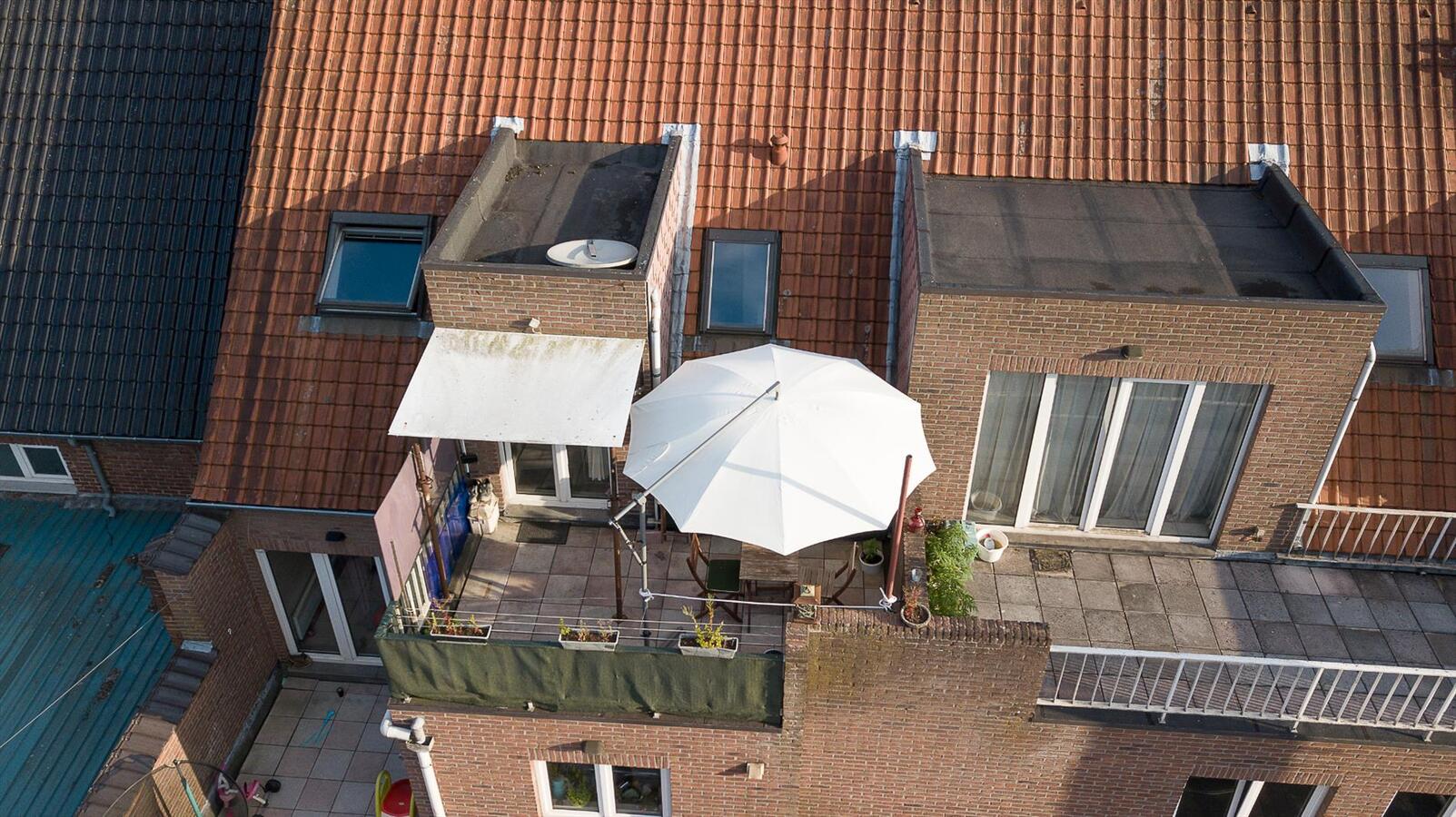 Appartement 1 slaapkamer, terras, eigen zolder – op de bruisende Pauwengraaf! 