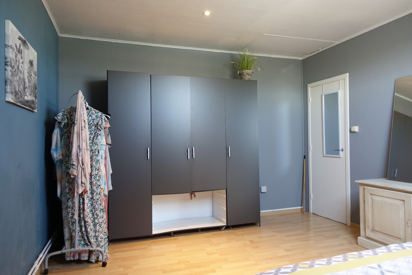 Goed gelegen hoekwoning met gezellige tuin en garage 