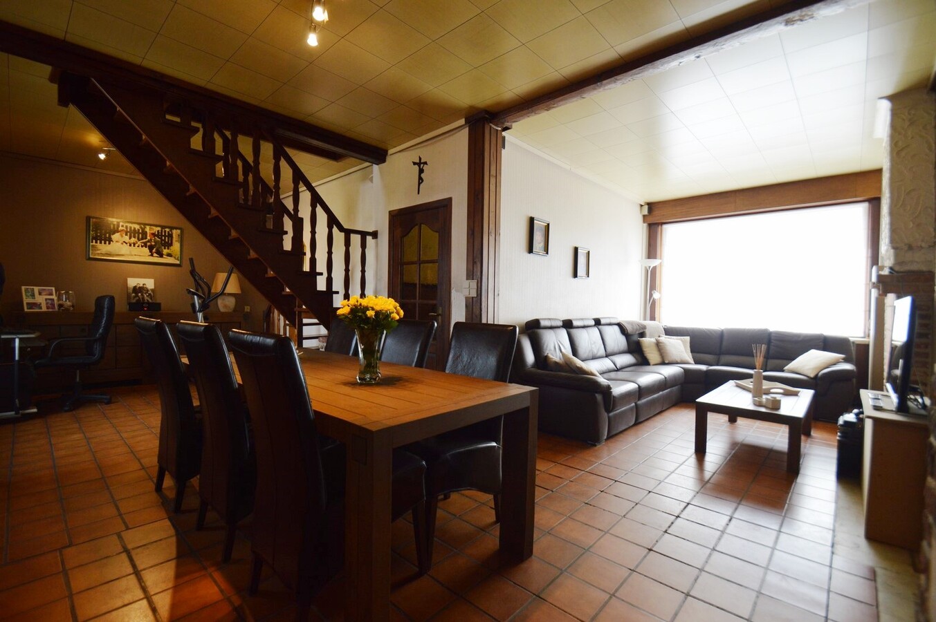 Te renoveren, centraal gelegen woning op 246m² grond - Heist 