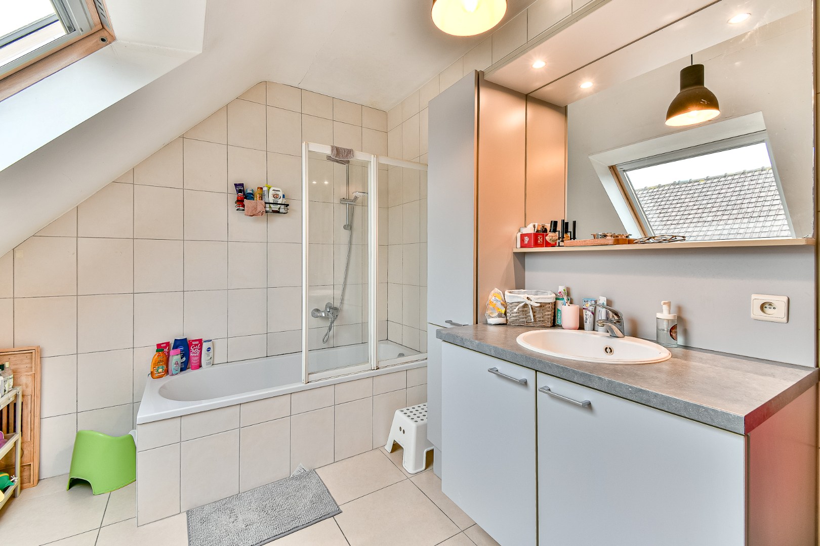 Duplexappartement met twee slaapkamers op rustige ligging in centrum Gistel 