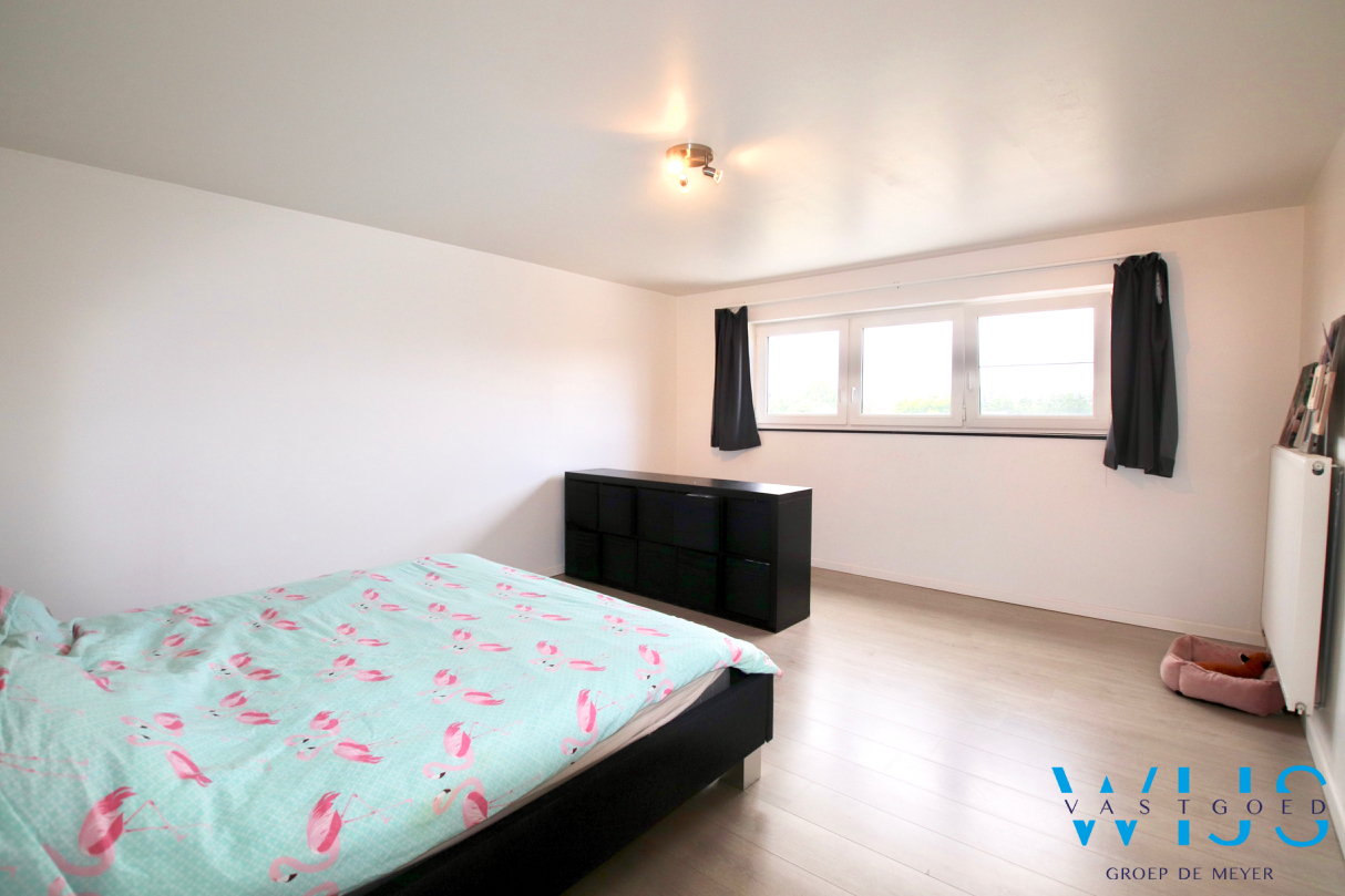 Instapklaar woonhuis met tuin te centrum WAARSCHOOT ! 