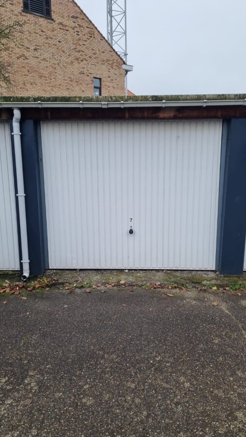 Verhuurd garage - Geel