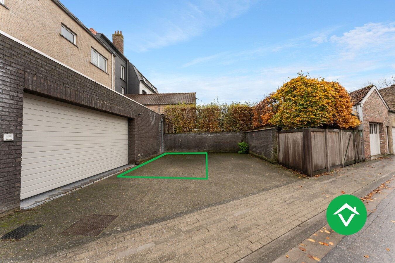 Instapklaar appartement met 3 slaapkamers en autostandplaats te Brugge 