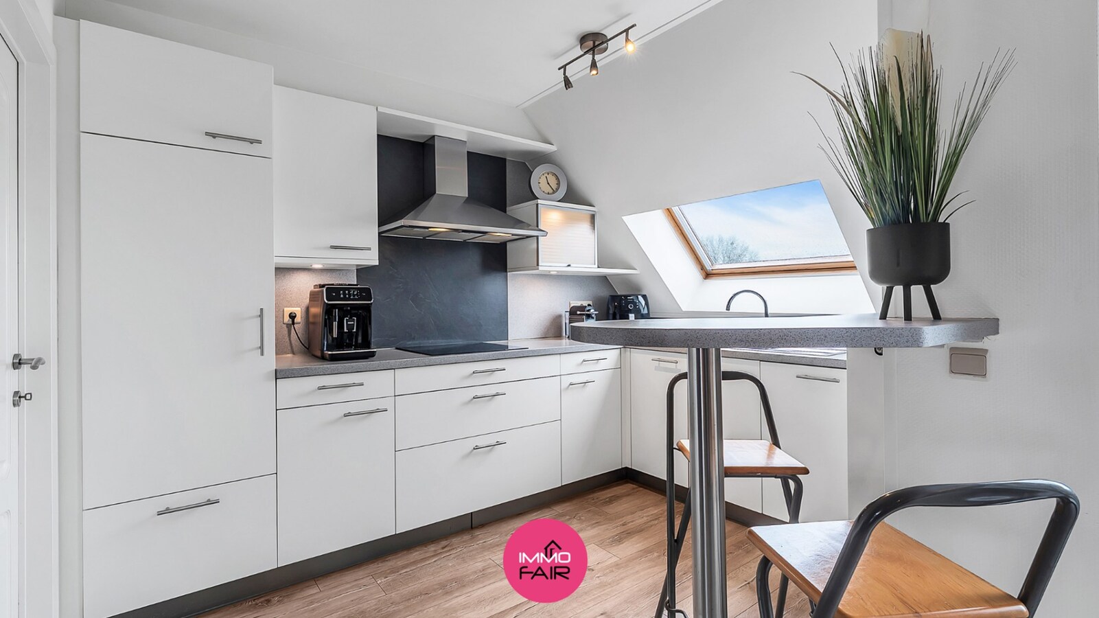 Ruim duplex appartement in kleinschalige residentie op toplocatie in Maasmechelen 