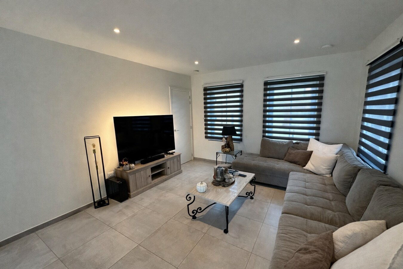 Recente woning in pastorijstijl op een rustige, groene locatie VERKOCHT ONDER REGISTRATIERECHTEN 