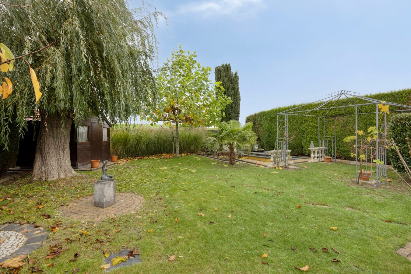 Open bebouwing met 3 slaapkamers in landelijke omgeving 