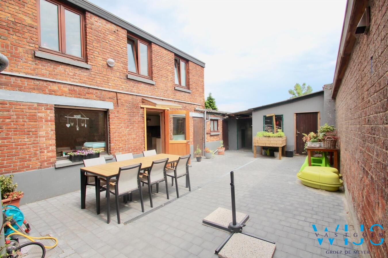 Tof volwaardig woonhuis op een mooi perceel in ERTVELDE RIEME ! 