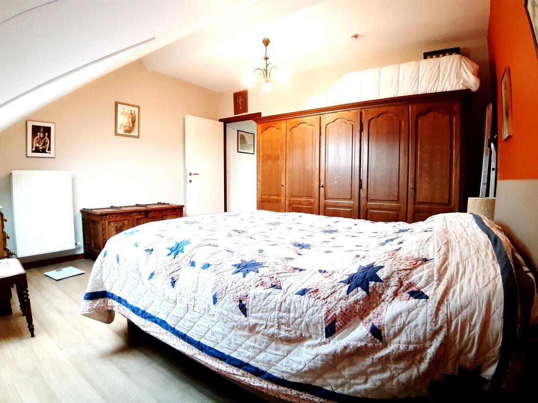 Ruim Duplex appartement te Stokkem centrum 