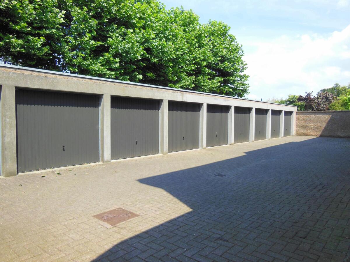 Ruim gelijkvloers appartement met 3 slaapkamers 