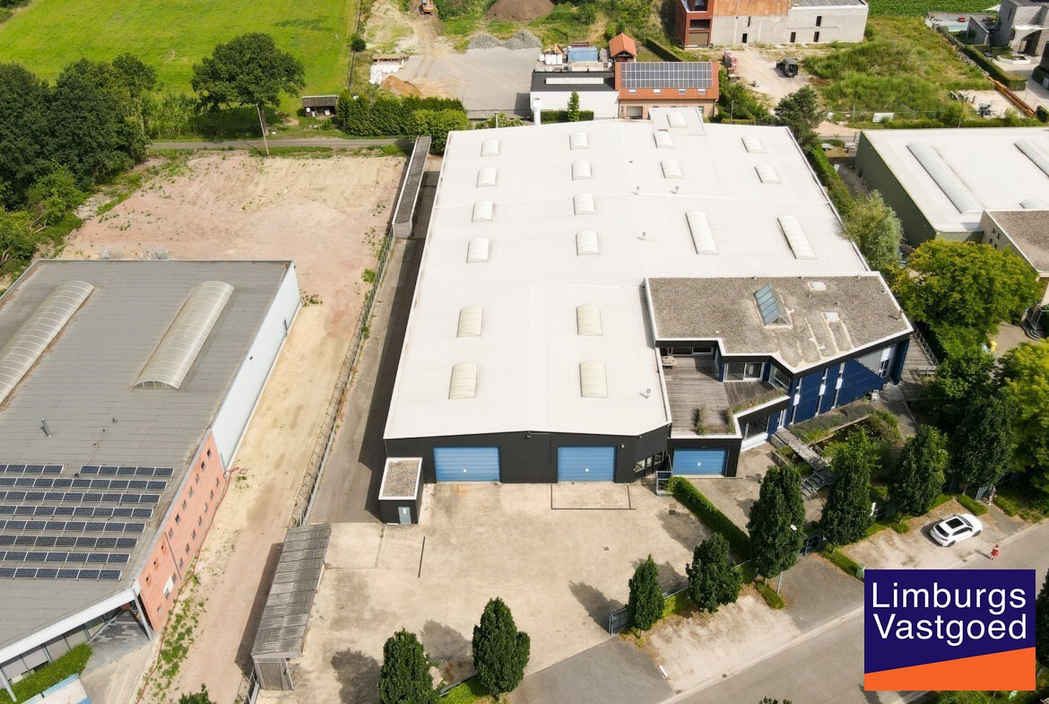 METIO - KMO UNIT 136 - 57,98 m² - sectionaal poort - nabij E-313 