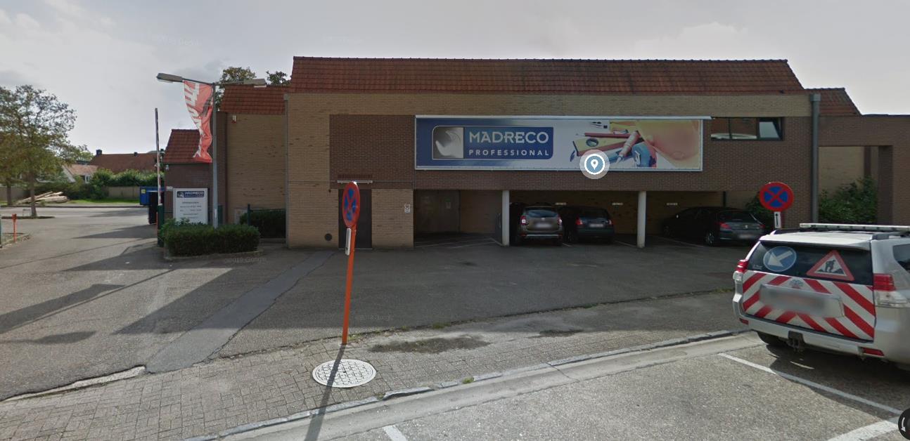 Handelsruimte van 1600m² 