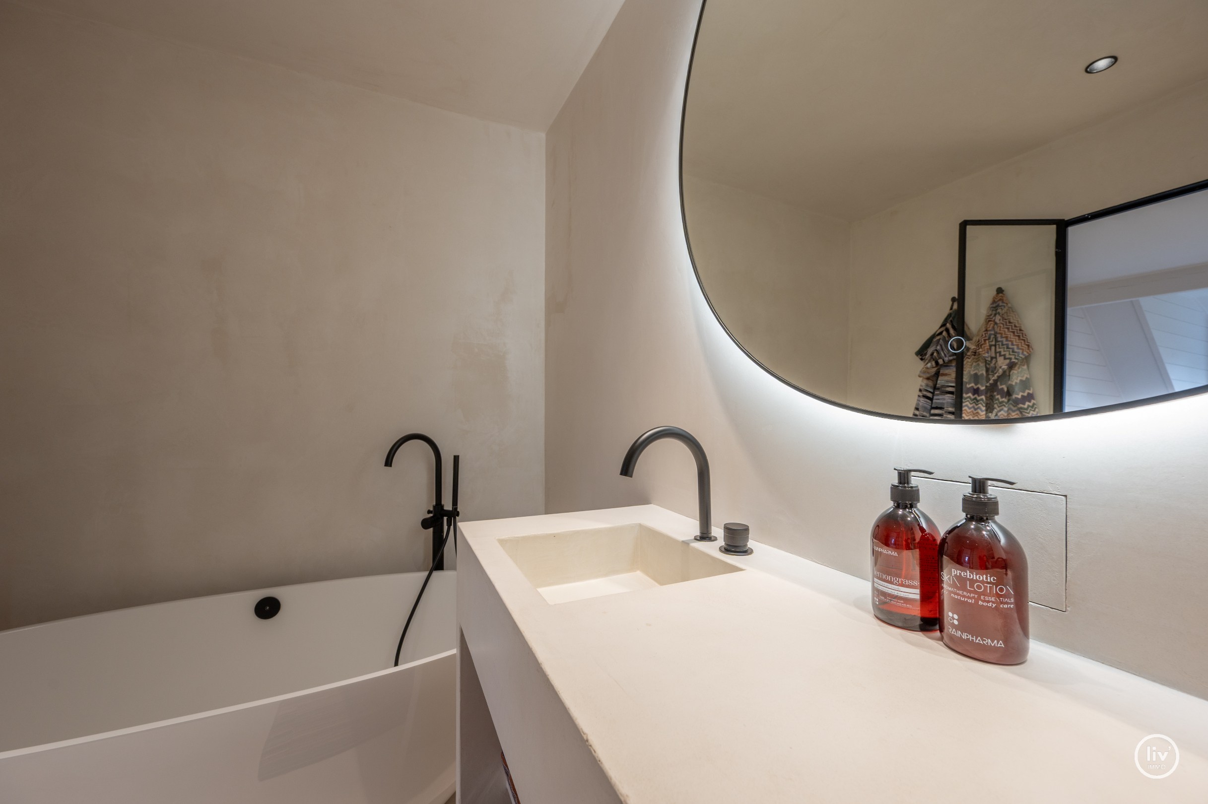 Exclusieve koppelvilla met verfijnde afwerking op toplocatie in het Zoute 