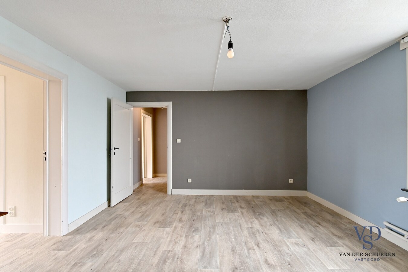 Te renoveren woning in centrum Balegem. 
