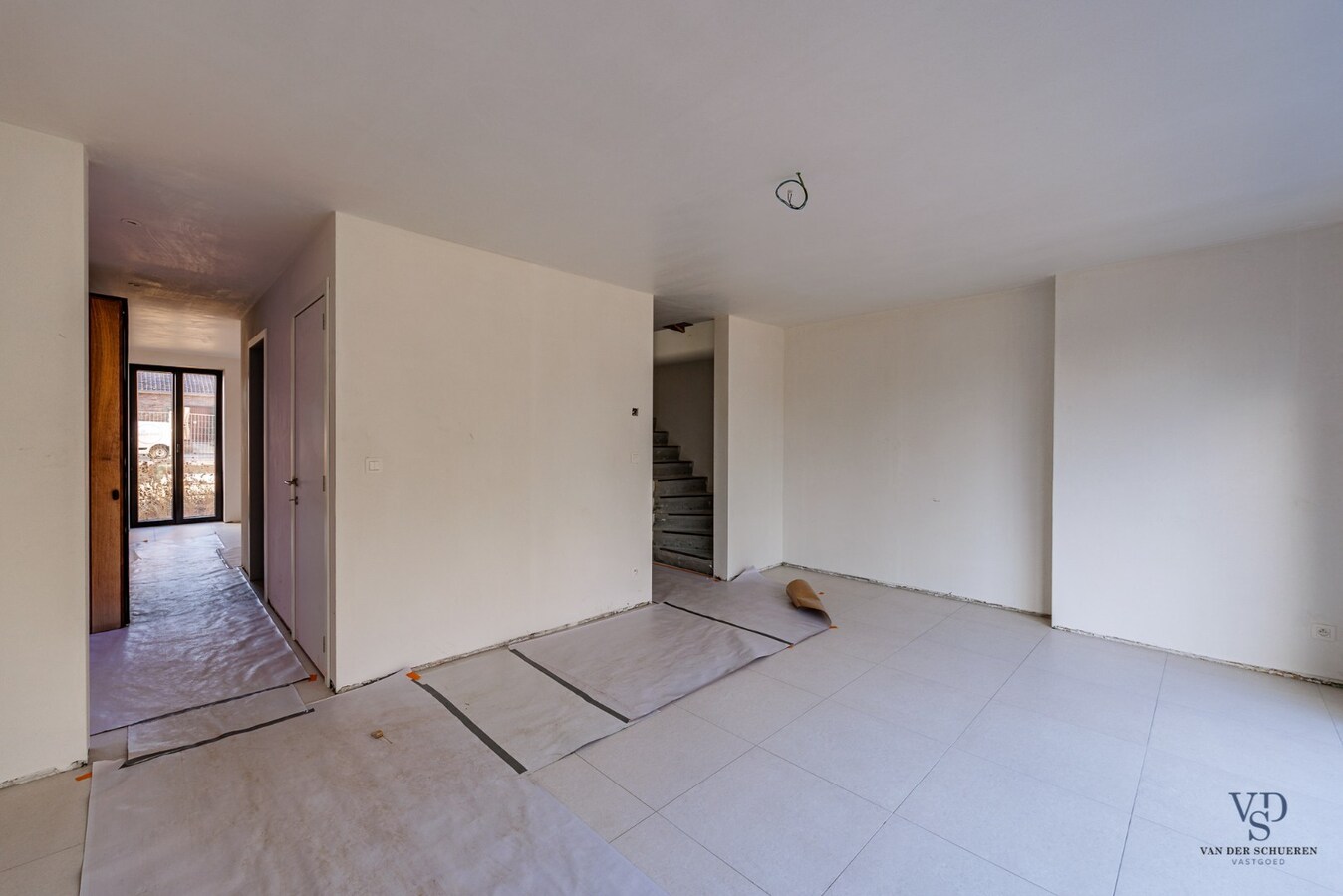 Landelijke nieuwbouwwoning in hartje Dikkelvenne. 