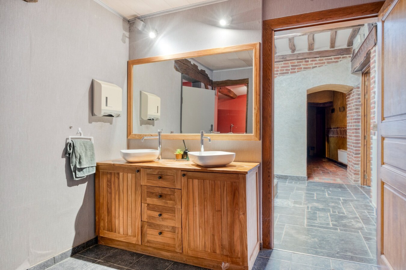 Unieke woning met veel charme te Goetsenhoven 