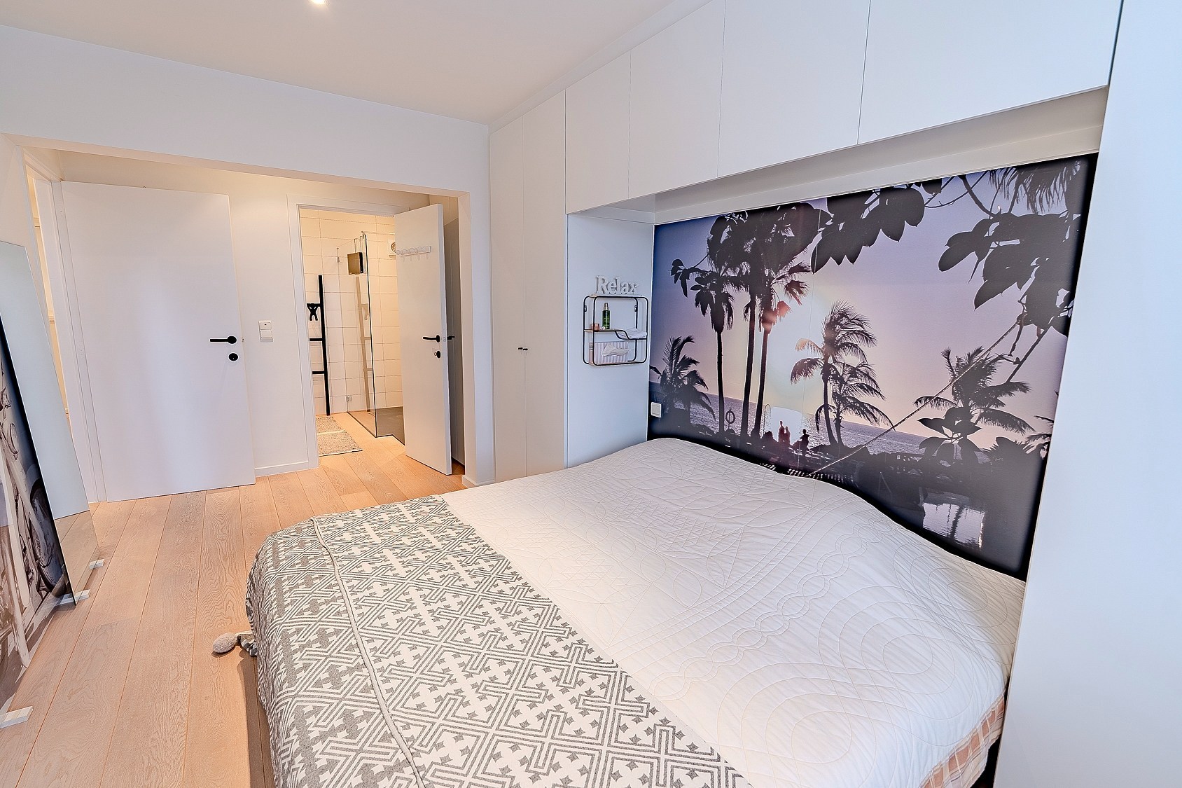 Ruim en volledig instapklaar appartement met 2 slaapkamers op de Lippenslaan 