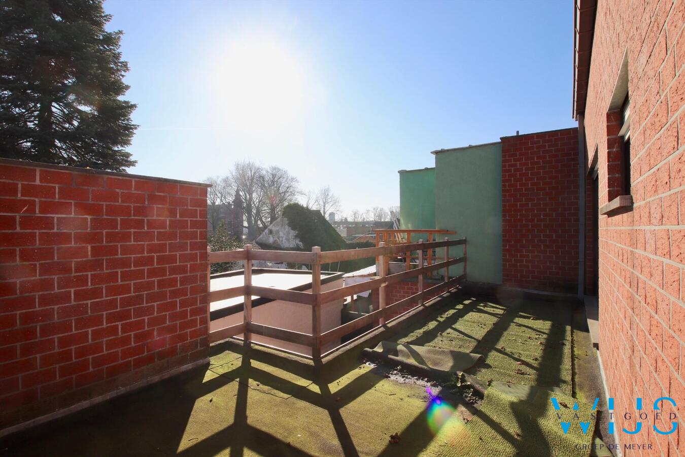 Woning met 2 entiteiten (MOGELIJKHEDEN) en garage in centrum ASSENEDE! 