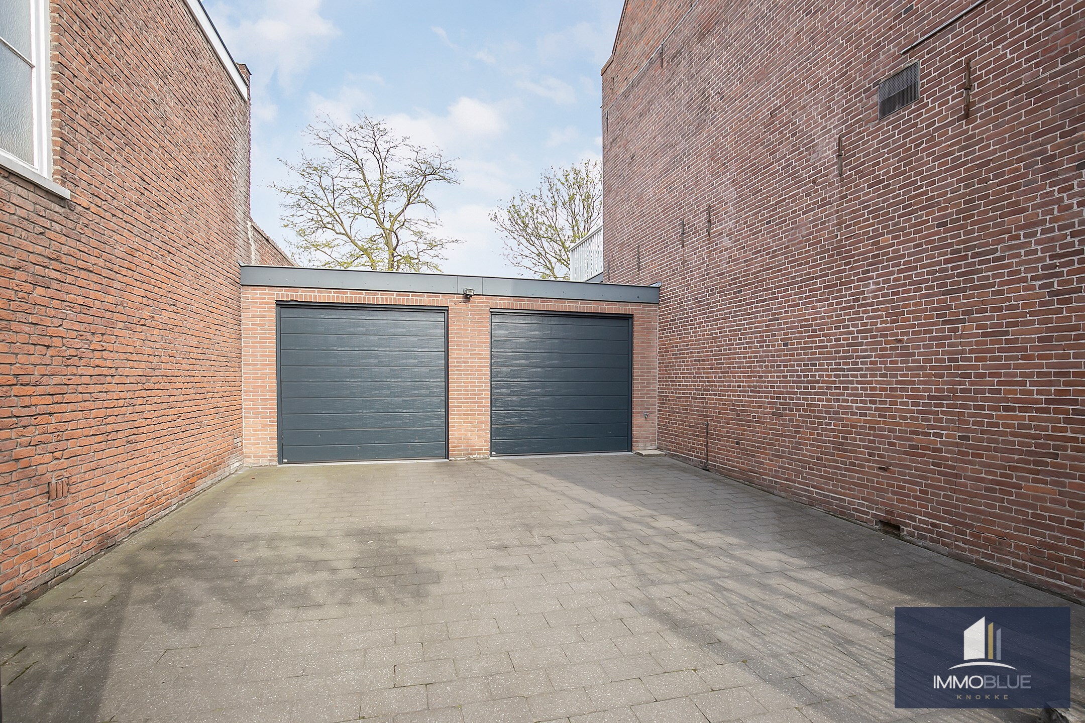 Maison de maître exclusive et élégante avec de grands espaces de vie. 