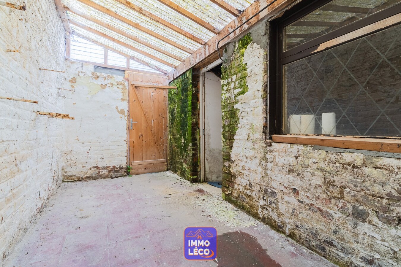 Maison à rénover avec jardin, dans le village d'Herseaux 