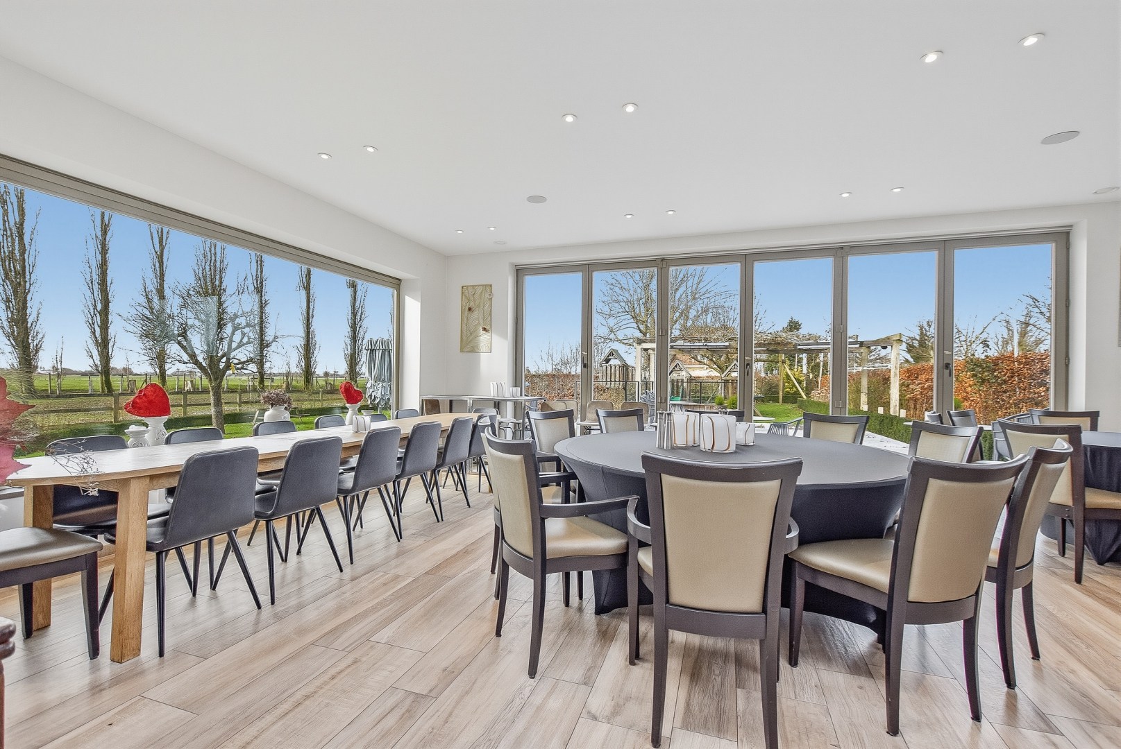 Restaurant met privéwoning en 2 B&amp;B-kamers op 4.370 m² 