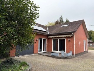 Gelijkvloerse woning met zonnepanelen 