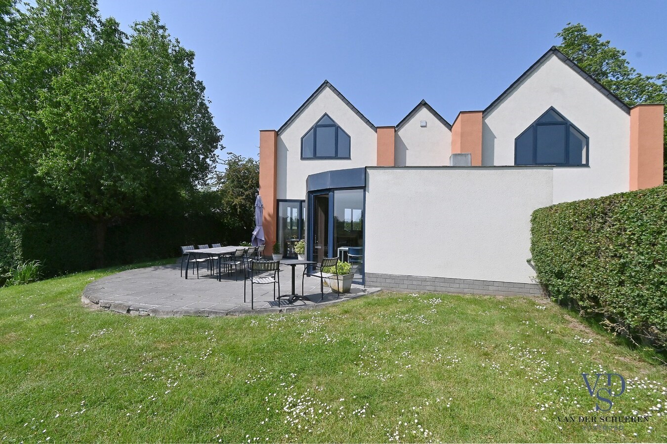 Uitzonderlijke eigendom in uitzonderlijke omgeving. 