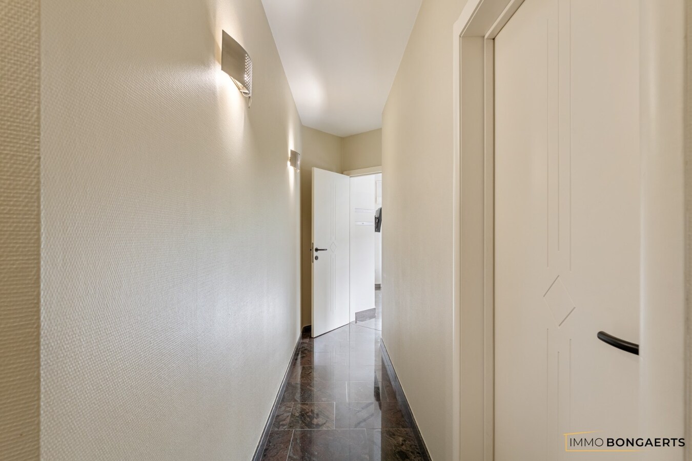 Ruime woning met 3 slaapkamers 
