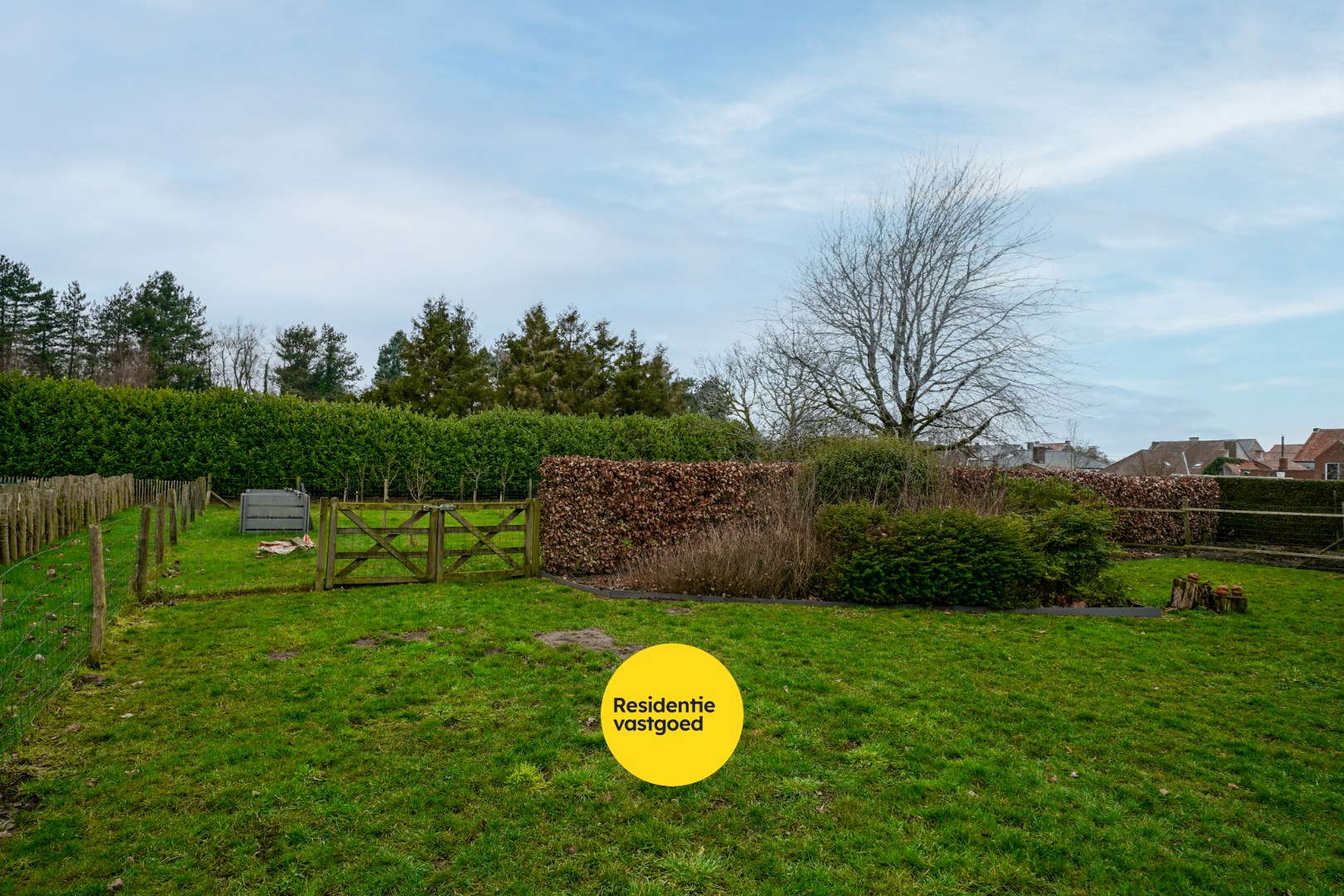 Rustig en groen wonen naast historisch erfgoed – Ruime alleenstaande woning in Ettelgem 
