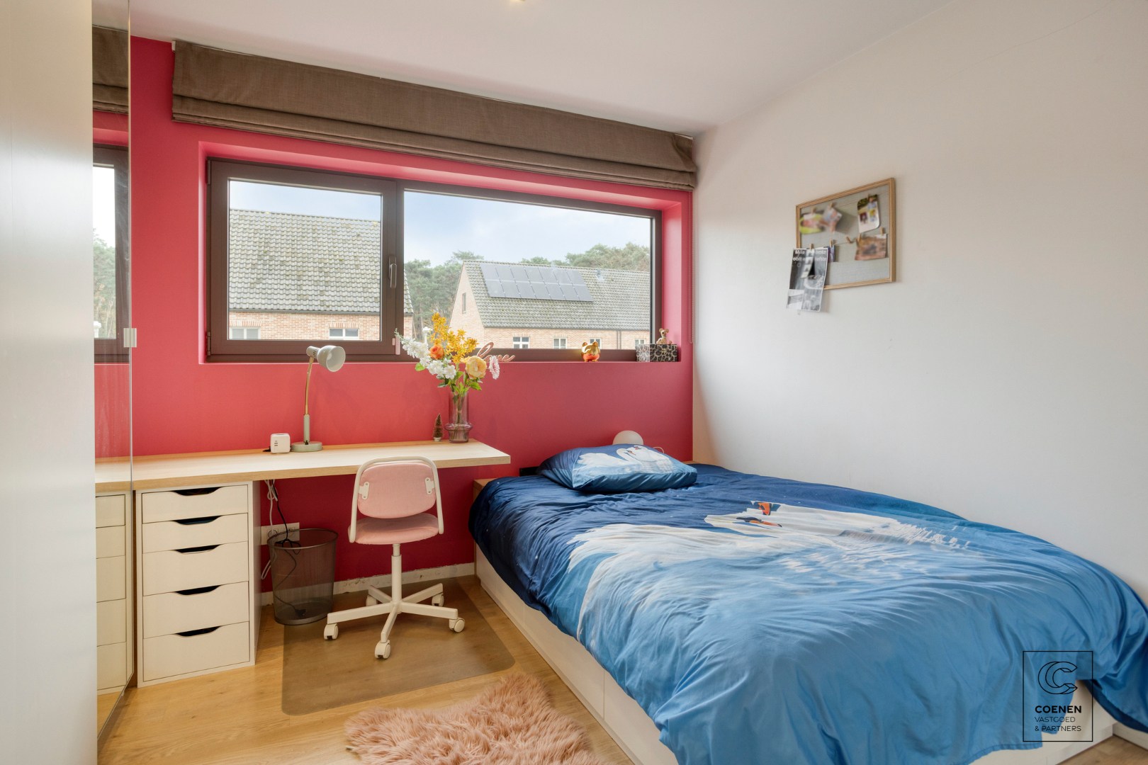 Prachtige woning (2013) van 256 m² met 4 slaapkamers in een doodlopende straat te Grobbendonk! 