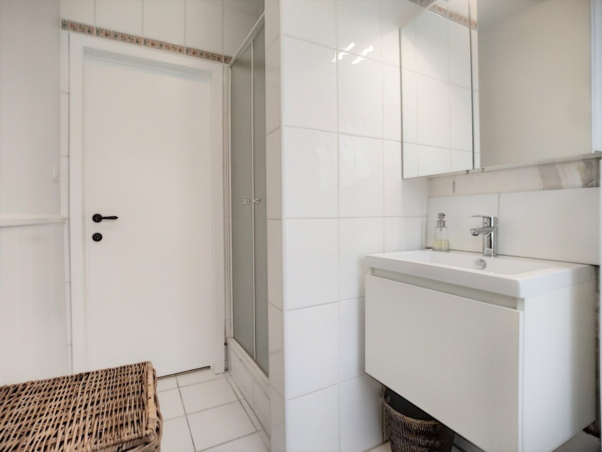 Goed gelegen duplex in kleinschalig gebouw - Heist 