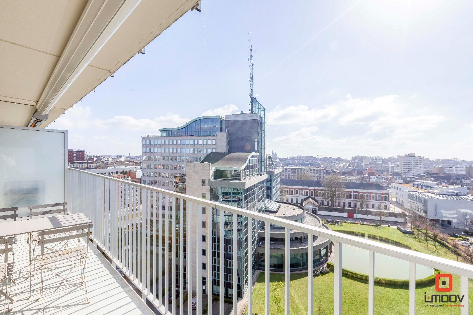 Prachtig, instapklaar 2 slaapkamer appartement met een open en wijds zicht op de stad 