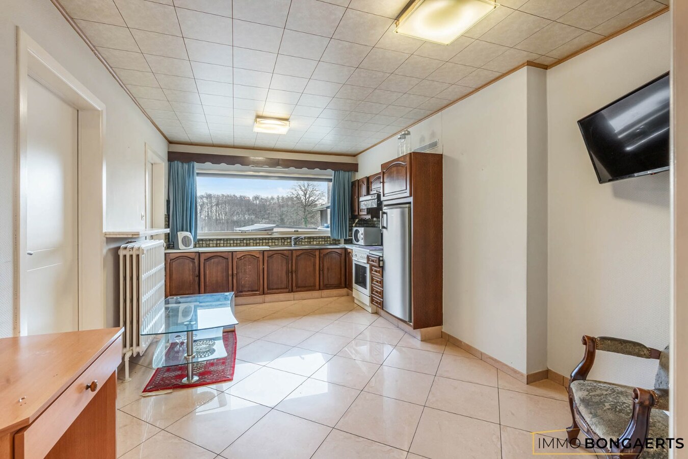 Woning met 3 slaapkamers op ruim perceel 