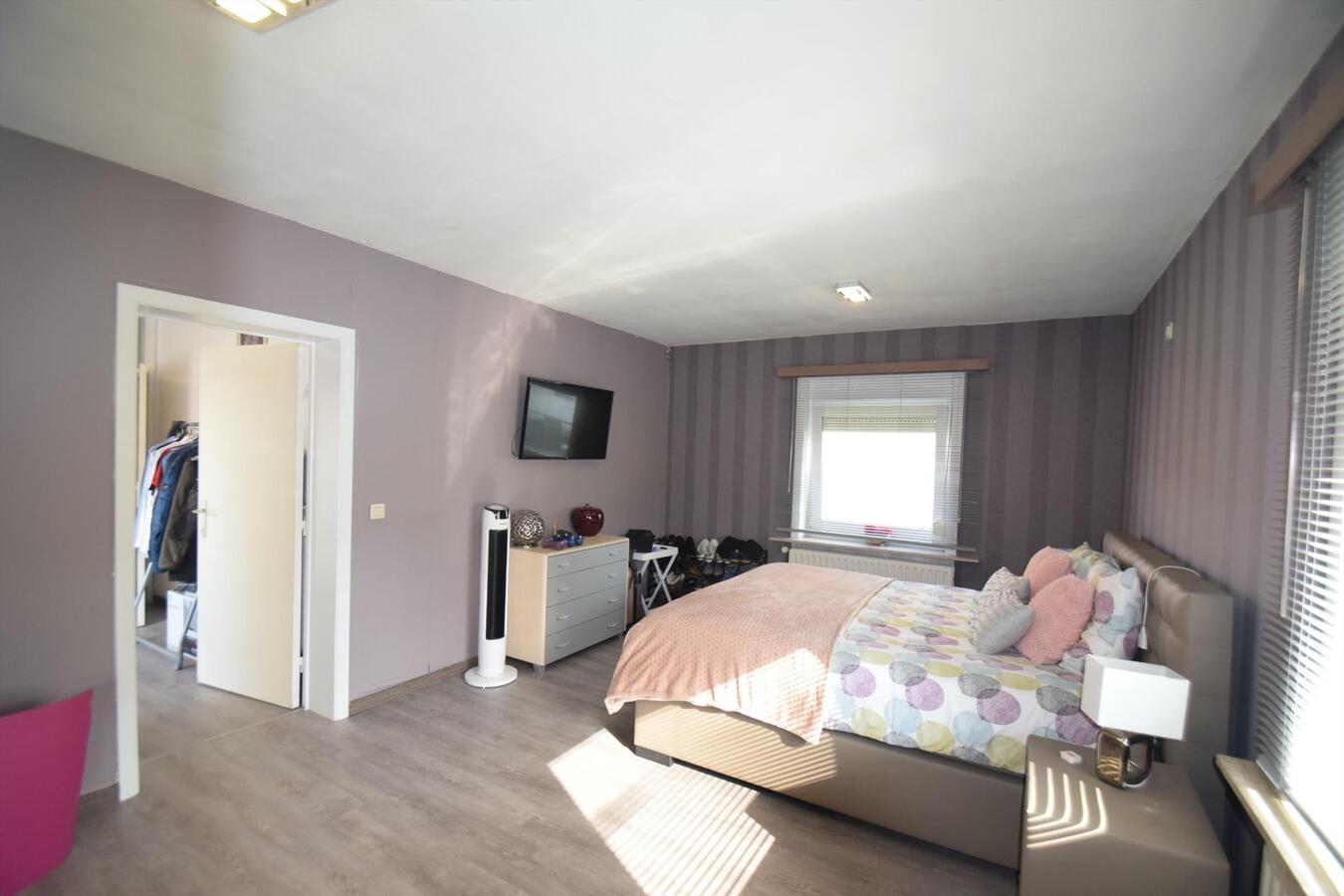 Bijzonder rustig doch goed bereikbare bungalow op 587 m² grond, gelegen tussen kleine en grote ring 