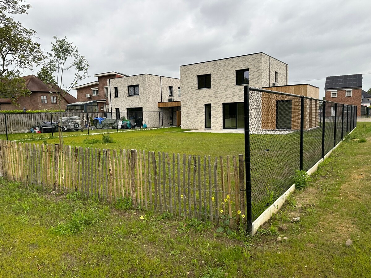 Lichtrijke, eigentijdse nieuwbouwwoningen 