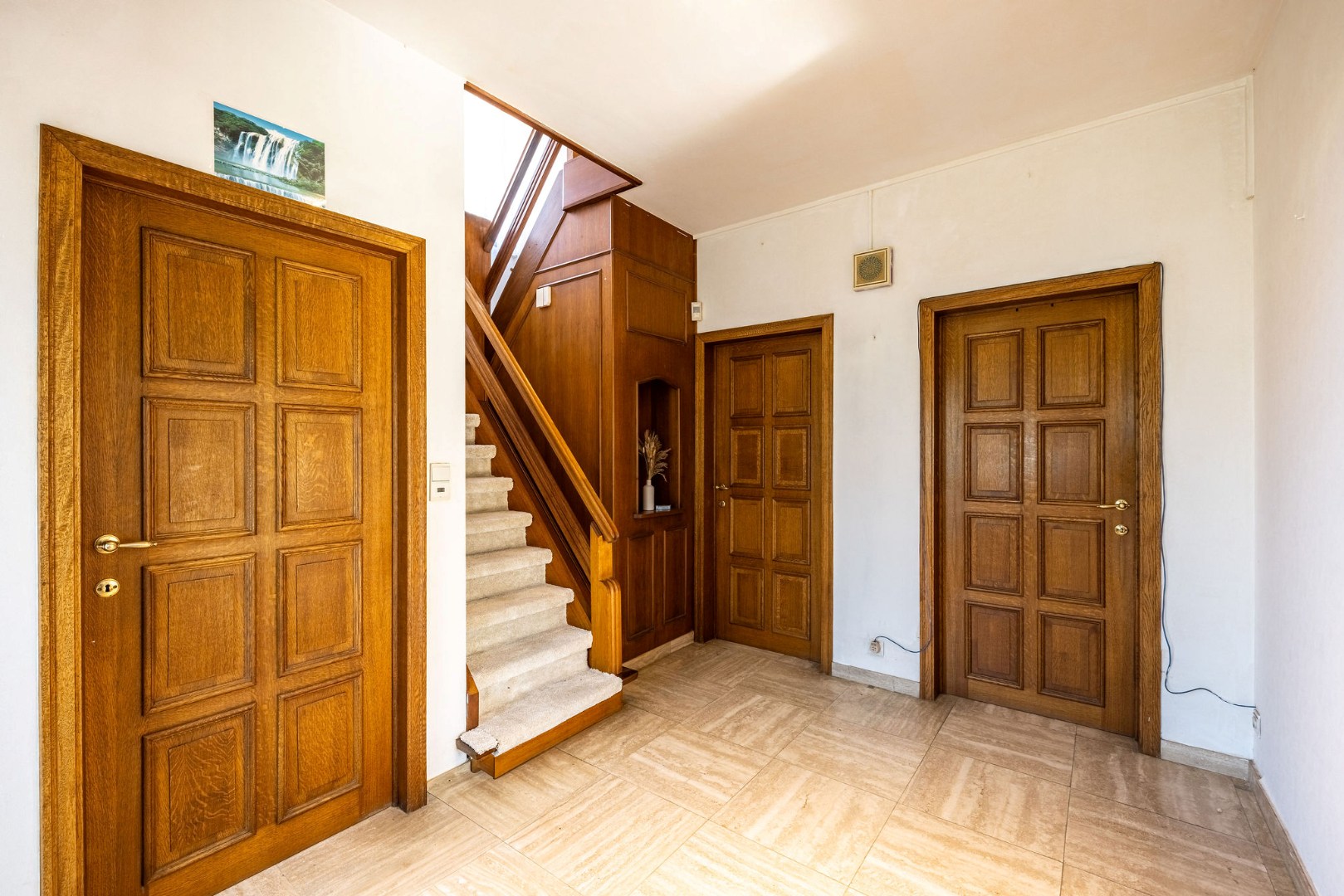 Karaktervolle villa met royale volumes op perceel van 1100m2 nabij de E40 