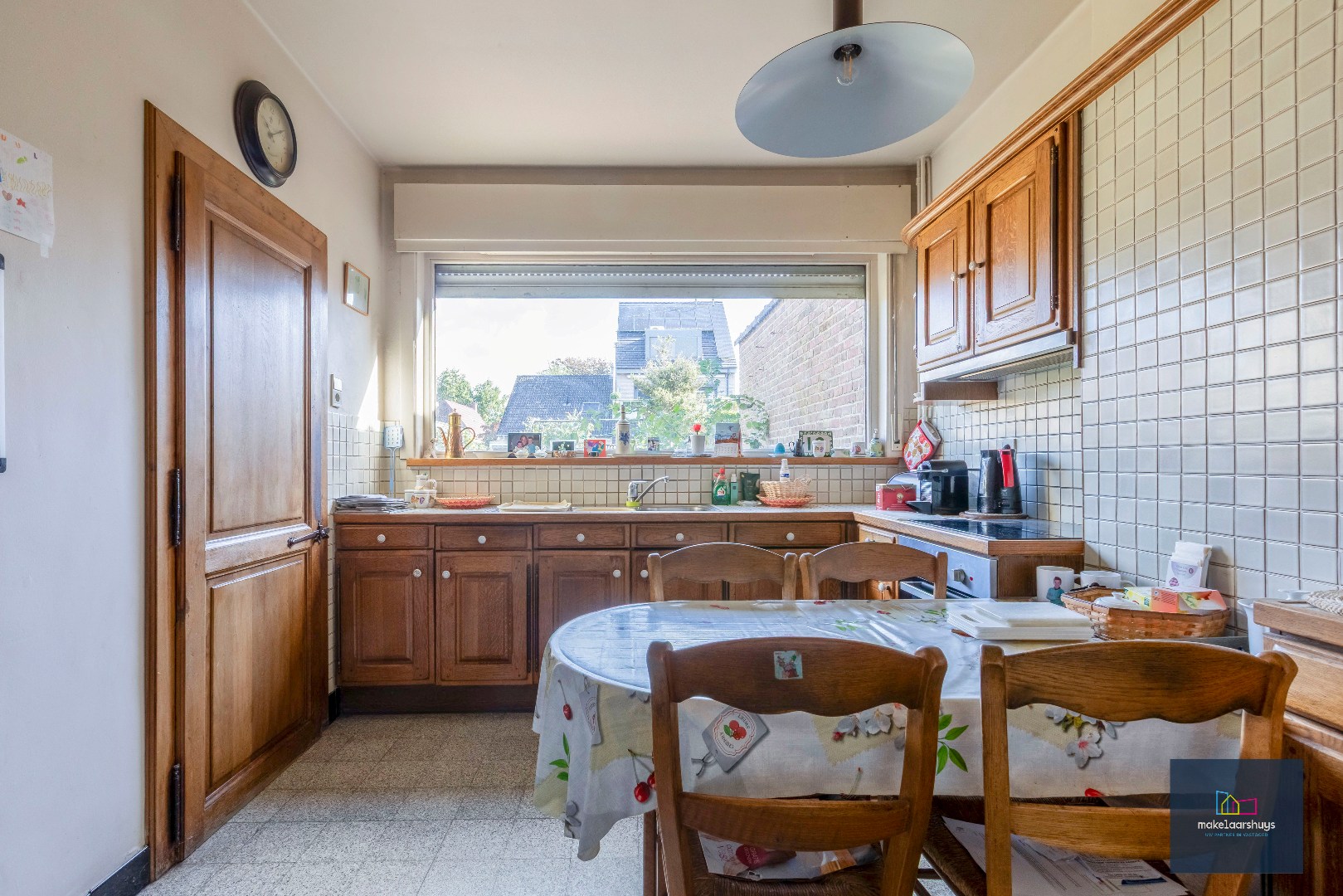 Ruime HOB met 4 slpk, ruime zolder, tuin en garage 