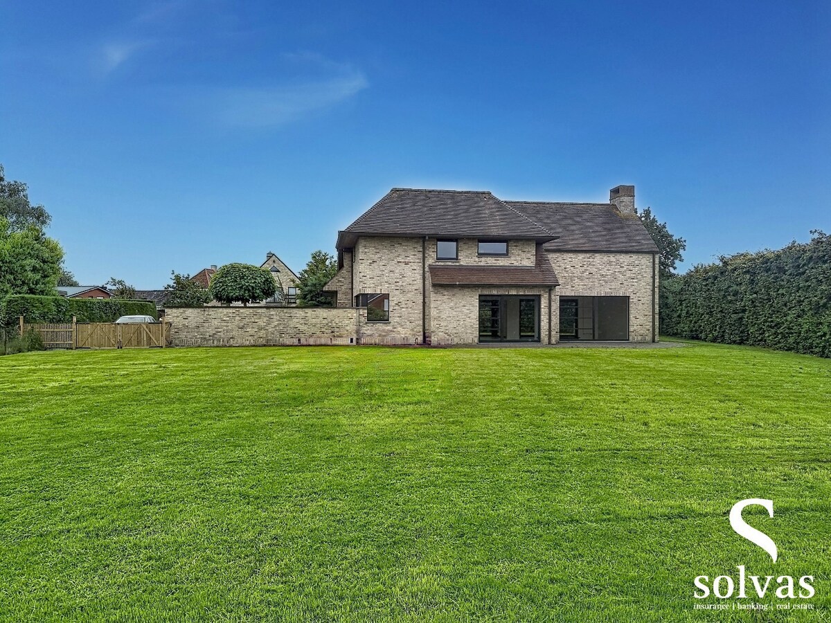 Ruime gezinswoning op een prachtig perceel van 1.860 m² 