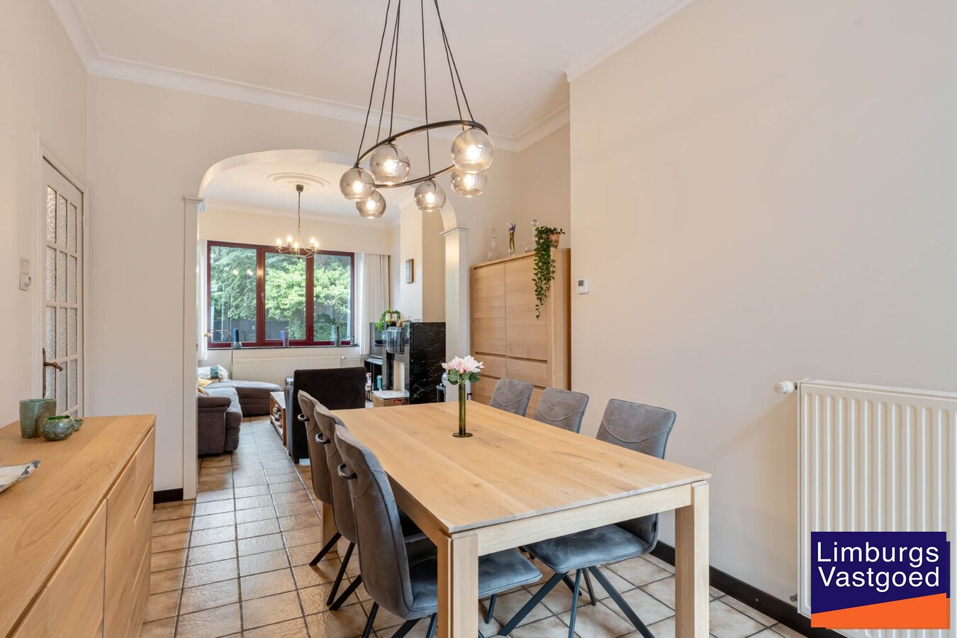Instapklare stadswoning, 2(3) slpk, met zuidgerichte tuin 