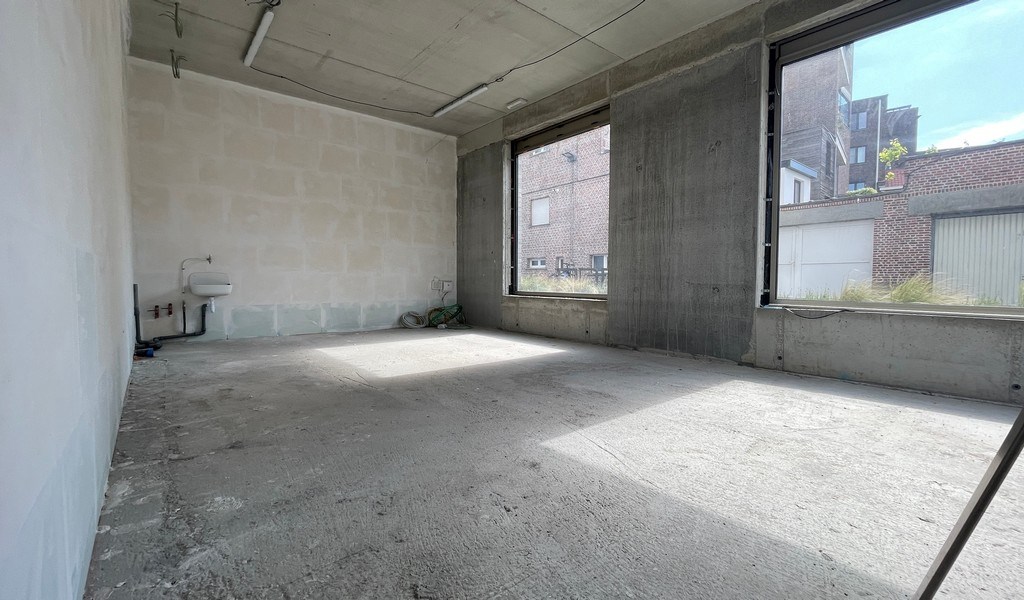 Nieuwbouw casco handelsruimte te koop in Tinelpark te Mechelen