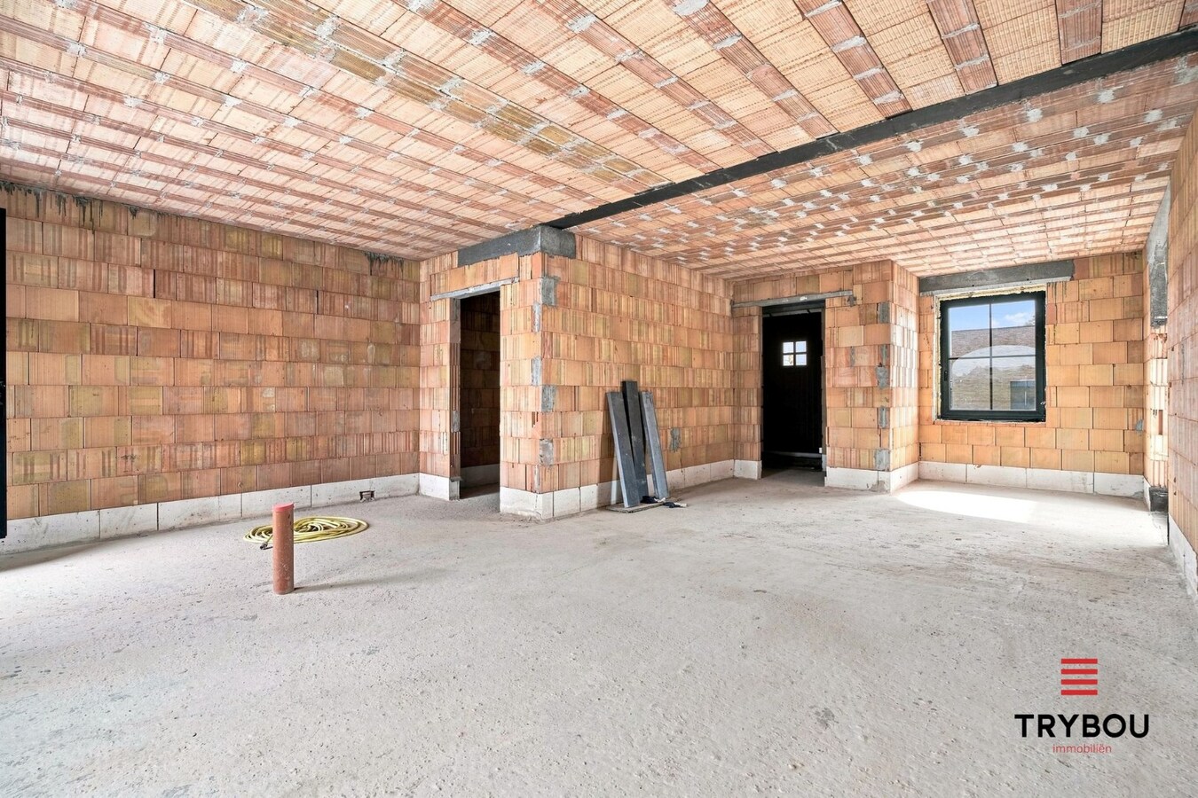 Ruime casco halfopen nieuwbouw met loods van 194m² in Merkem! 