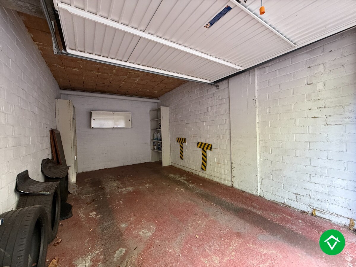 Drie-slaapkamerappartement met terras in rustige residentie centrum Roeselare 