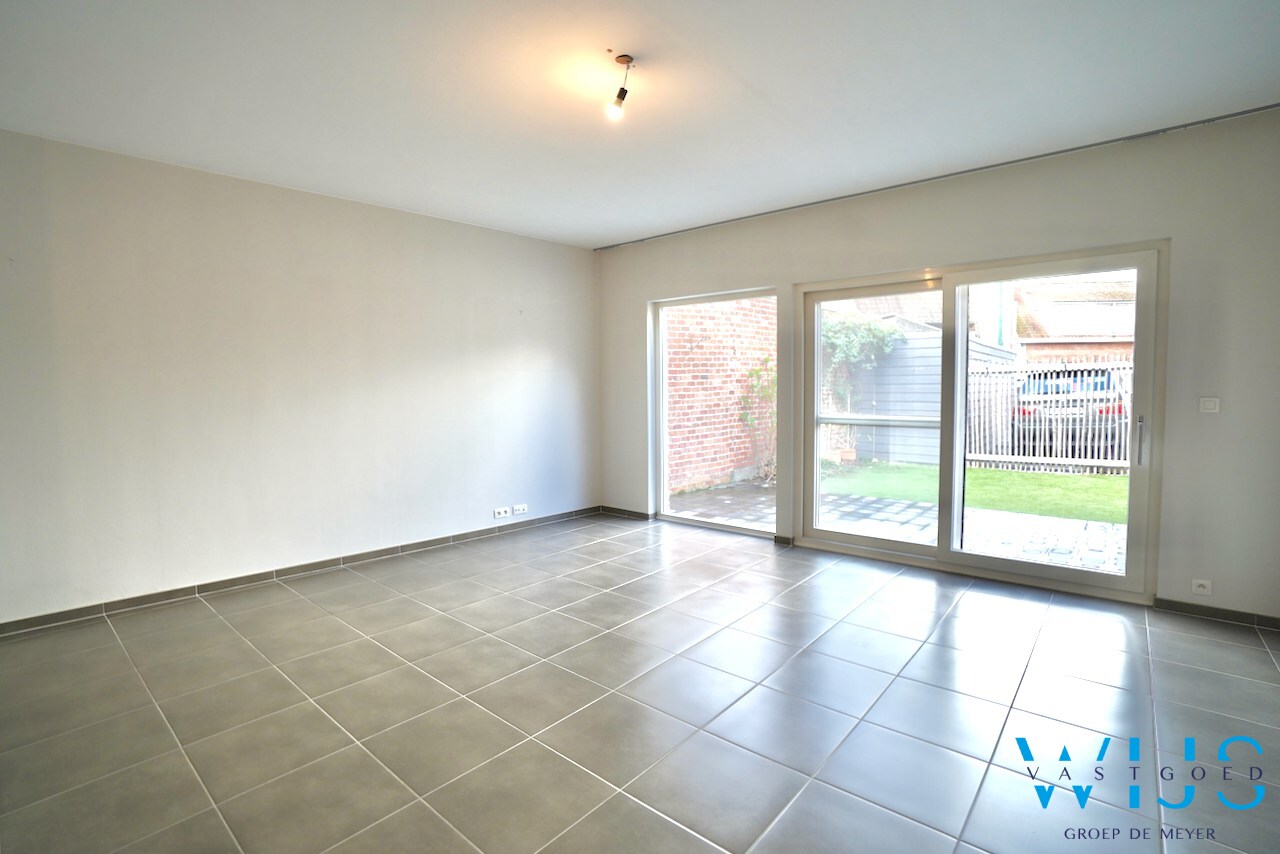 Gelijkvloersappartement met tuin en staanplaats te Ertvelde ! 