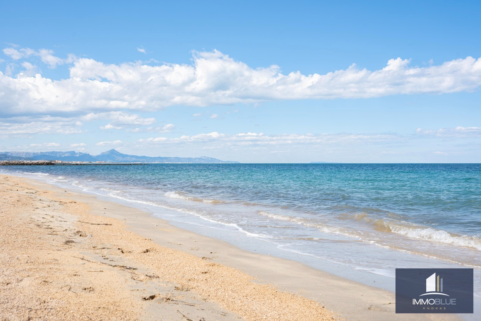 penthouse de luxe avec vue panoramique sur la mer et terrasses très spacieuses 