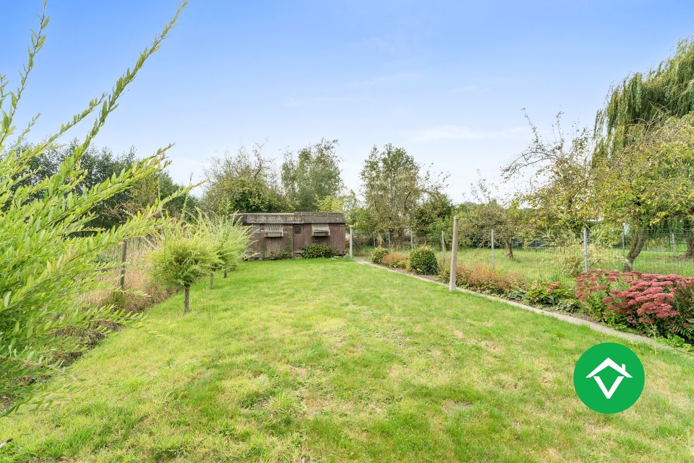 Ruime woning met 5 slaapkamers, diepe tuin en garage te Staden 