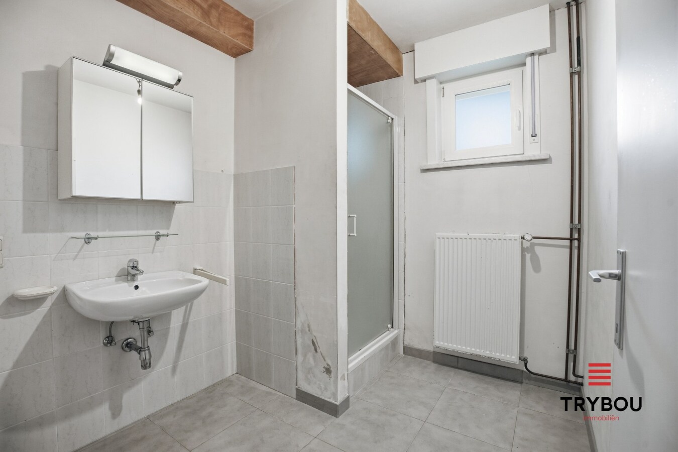 Halfopen bebouwing met 4 slaapkamers in Poelkapelle! 