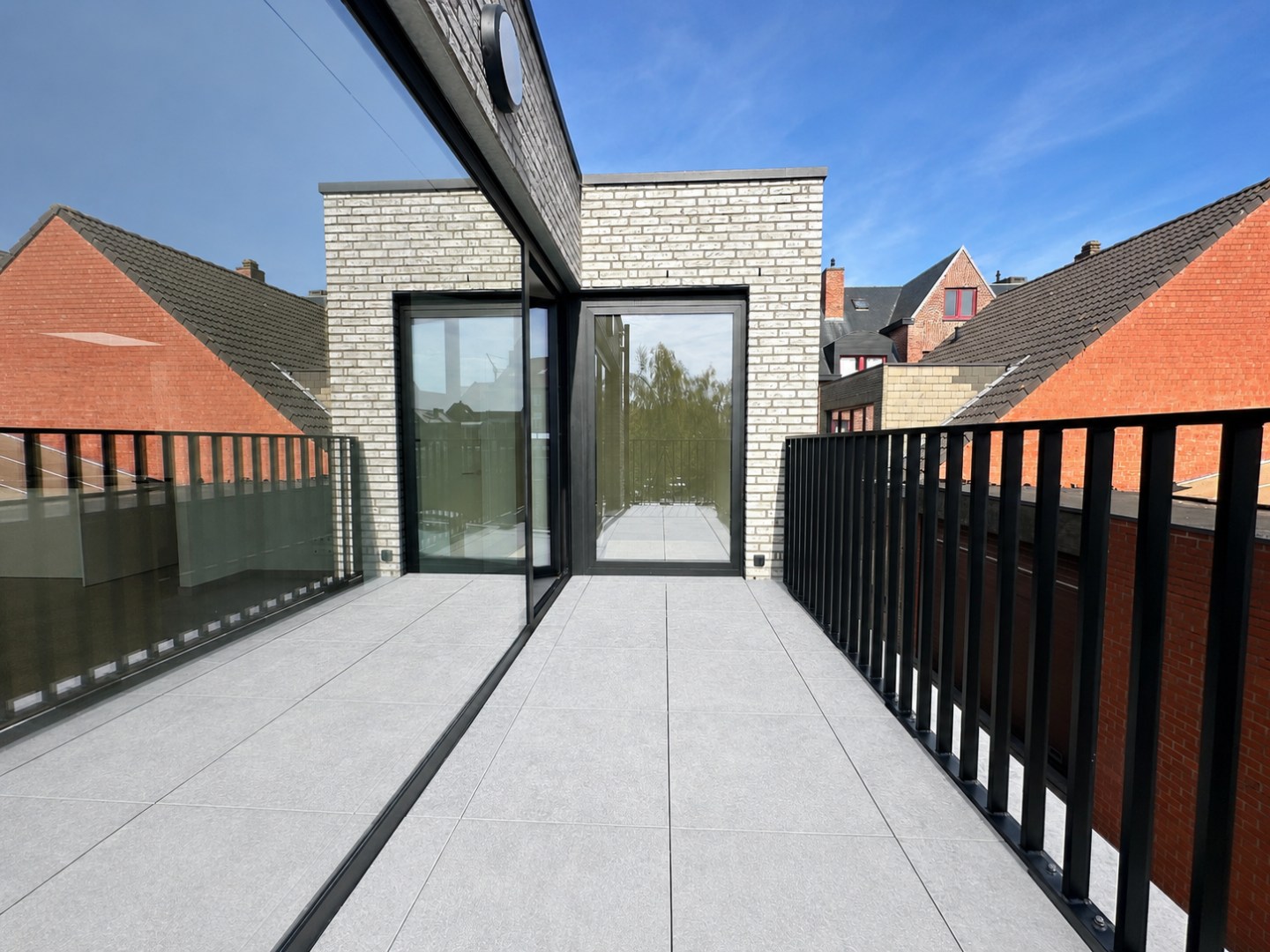 Instapklaar energiezuinig nieuwbouwappartement met mooi zonneterras, Torhout 