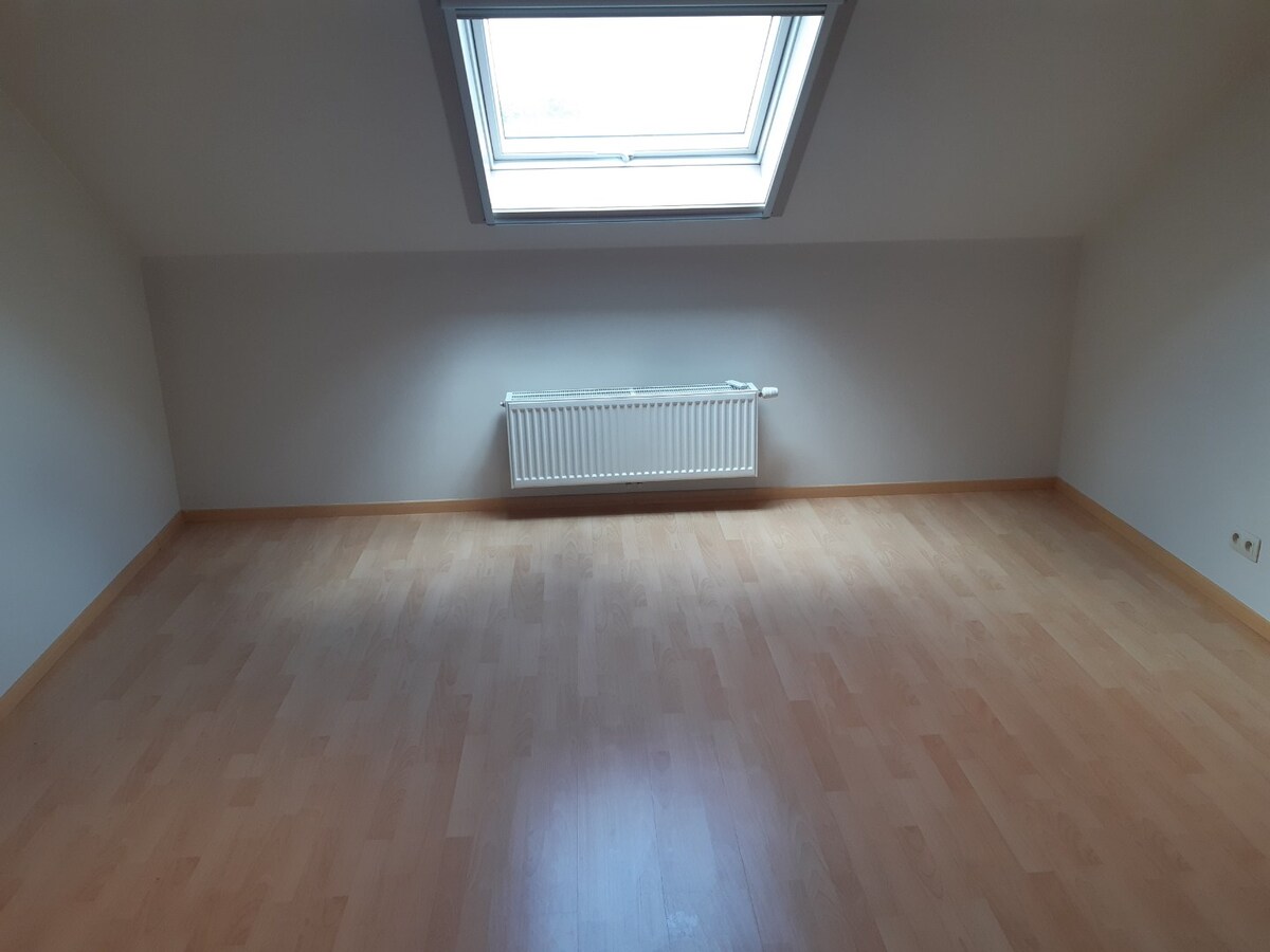 Goed gelegen woning met terras en tuintje. 
