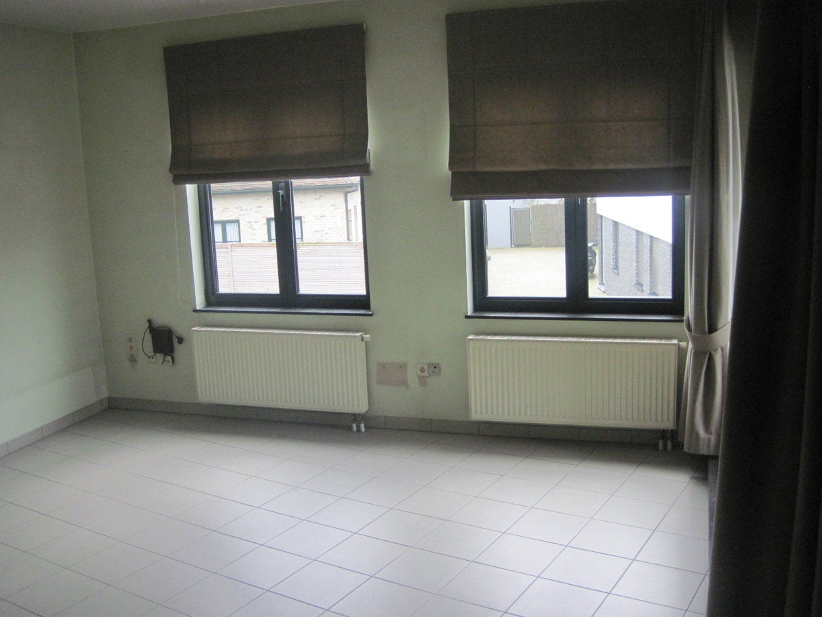 Lichtrijk appartement in centrum Asper.  GEEN VASTE KOSTEN ! 