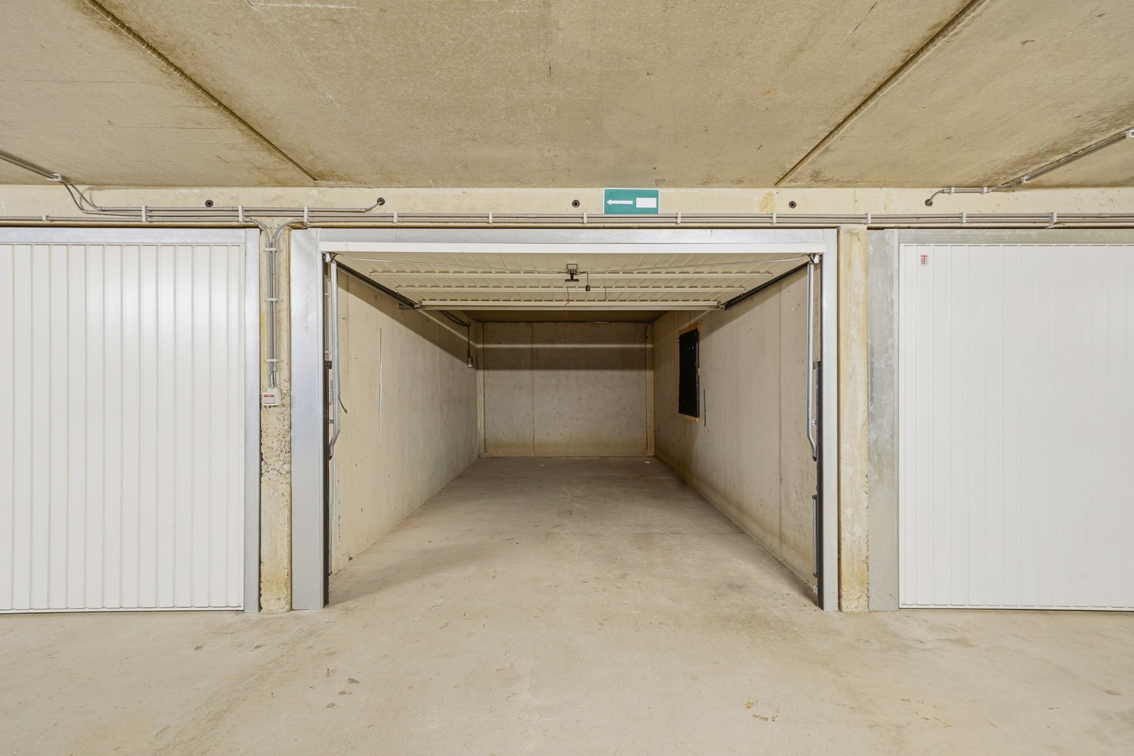 Instapklaar appartement met groot terras in Bredene - vlak bij de zee 